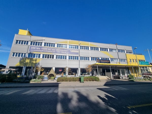 Gewerbe (Dienstleistung/Produktion) mit Aussicht auf Schloss Thun / KEIN FITNESSCENTER 2