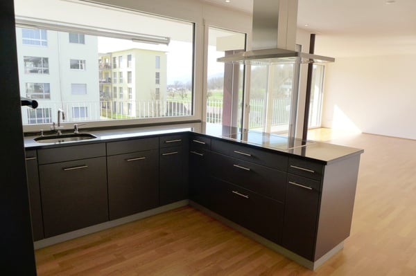 Grosszügige und moderne Wohnung 2