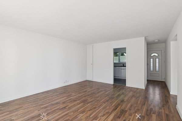 Super Lage - renoviert - 2 Balkone 3