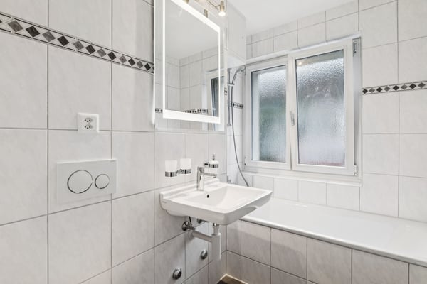 Jetzt einziehen - frisch renovierte Wohnung  ruhig, grün & zentral 9