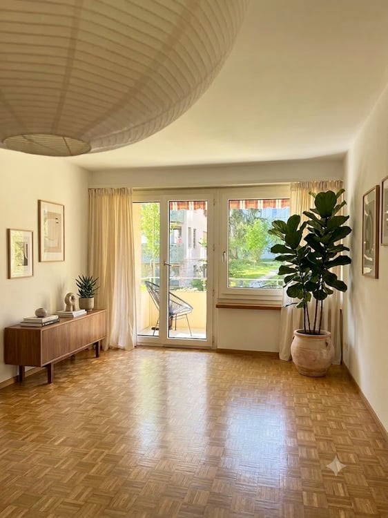 Einziehen & Wohlfühlen: Helle, top gepflegte 2.5-Zimmer-Wohnung 2