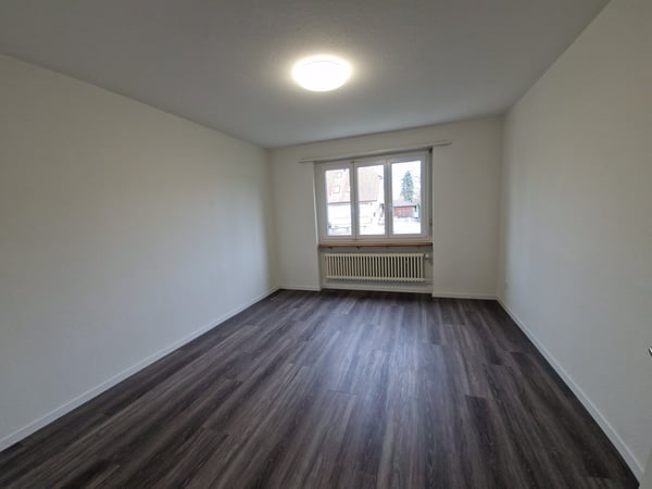 Helle 4.5-Zimmerwohnung mit Balkon & Parkplatz in ruhiger, grüner Lage 6