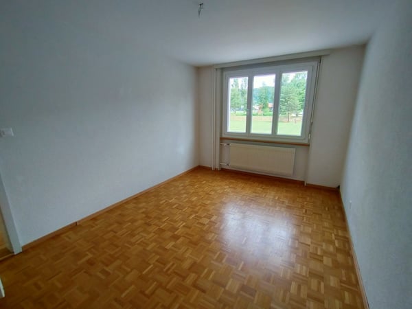 Emplacement idéal Appartement fraîchement peint, spacieux et lumineux 7