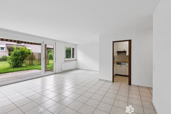 Tolle Gartensitzplatz-Wohnung mit Cheminée - ideale Lage ! 2