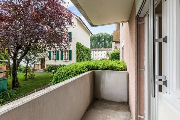 Tolle Gartensitzplatz-Wohnung mit Cheminée - ideale Lage ! 8