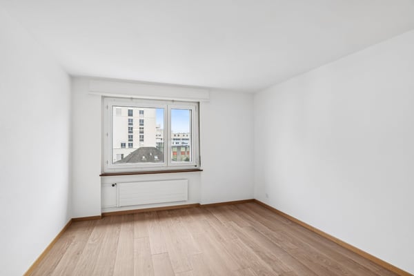 Emplacement central - salle de bain rénovée - balcon 4