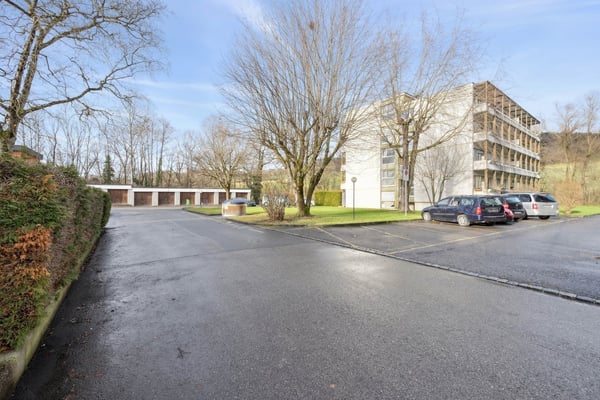 Emplacement central, spacieux et lumineux 8