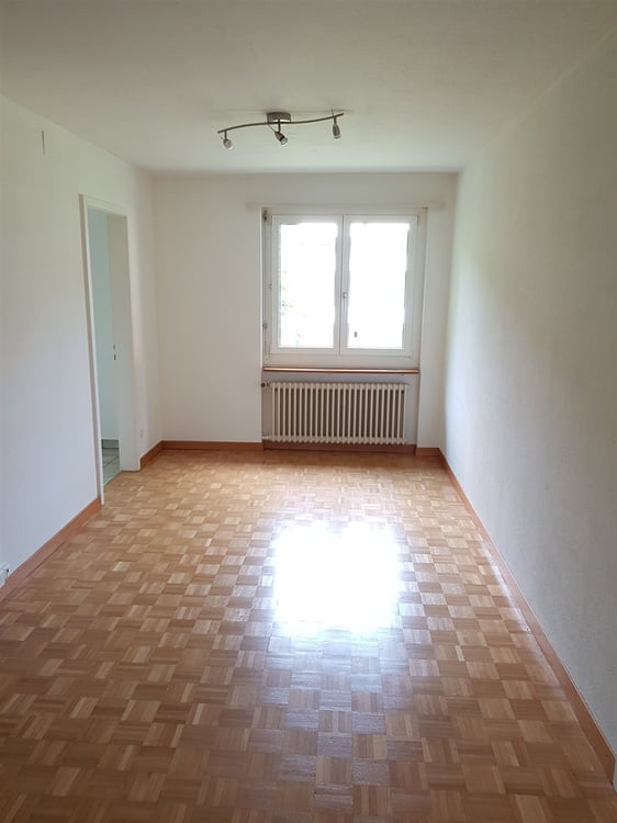 Wohnung mit herrlichem grünen Umschwung ! 7
