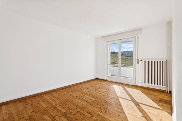 Rénové - balcon - bon emplacement 2