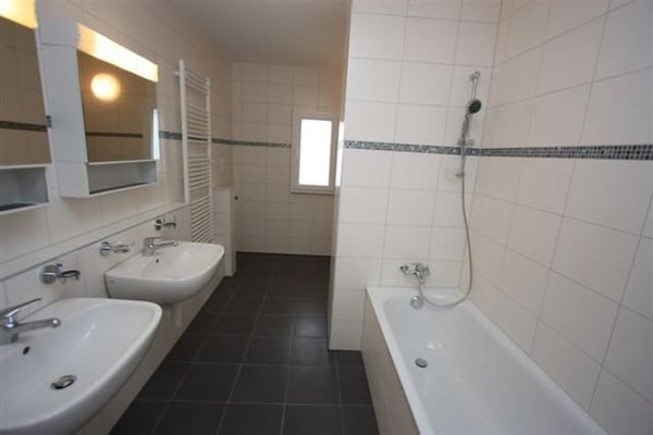 Traumhafte Wohnung mit toller Terrasse und Aussicht!! 8