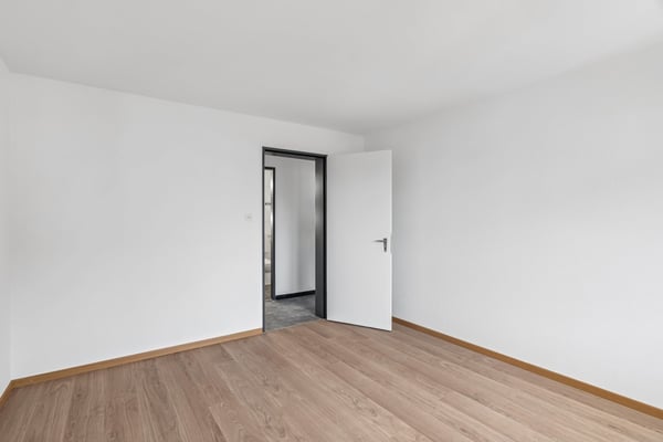 Emplacement central - salle de bain rénovée - balcon 8