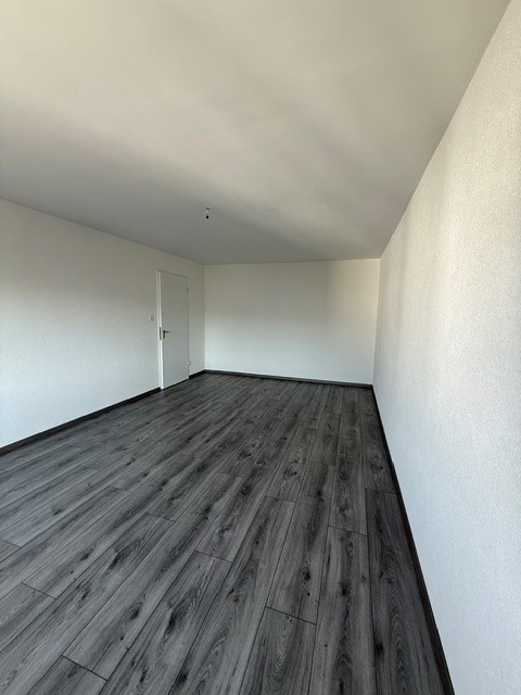 Emplacement central - salle de bain rénovée - balcon 7