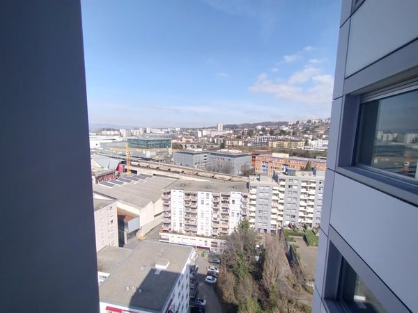 Au centre de Malley splendide appartement renové avec balcon et vue 2