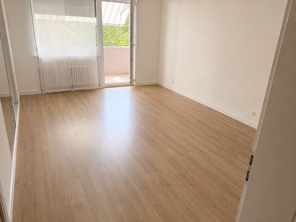 Charmante 3-Zimmer-Wohnung mit Balkon & Gartenmitbenutzung Reinach BL 6