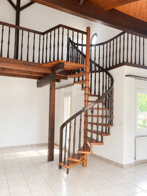 Tolle Maisonette-Wohnung mit Cheminée - ideale Lage ! 5