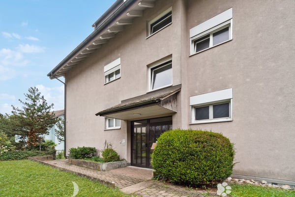 Tolle Maisonette-Wohnung mit Cheminée - ideale Lage ! 1