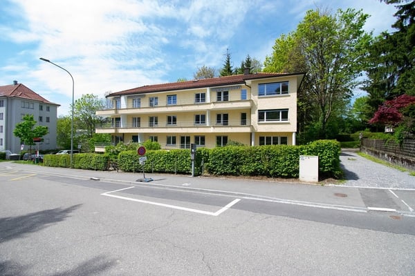 Tolle, moderne Wohnung mit Buslinie vor dem Haus! 1