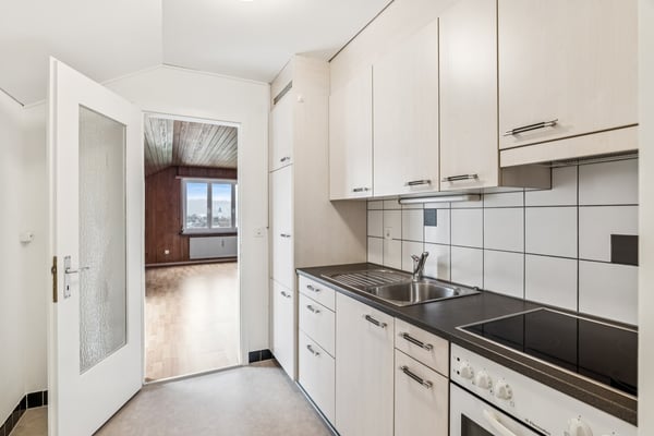 Günstige Wohnung in gepfleger Liegenschaft 7
