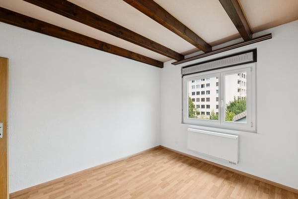 Tolle Maisonette-Wohnung mit Cheminée - ideale Lage ! 5