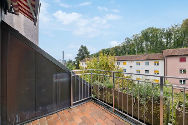Tolle Maisonette-Wohnung mit Cheminée - ideale Lage ! 3