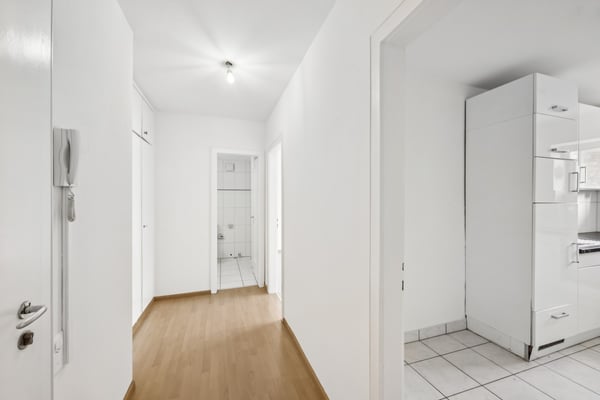 grosse und moderne 2 Zimmerwohnung 8