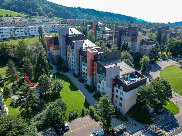 Grosszügige 4½-Zimmerwohnung mit Balkon und modernem Ausbaustandard 2