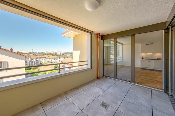 Attraktive 3.5-Zimmer-Wohnung mit sonniger Loggia im Neudorf 5
