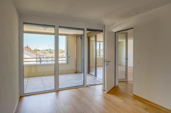 Attraktive 3.5-Zimmer-Wohnung mit sonniger Loggia im Neudorf 6