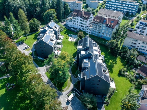 Grosszügige Dachwohnung - Toplage im Riethüsli 11