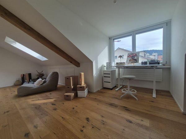 Grosszügige 1½-Zimmer-Maisonette mit 180 m², Balkon & 2 Bädern am Albisriederplatz 11