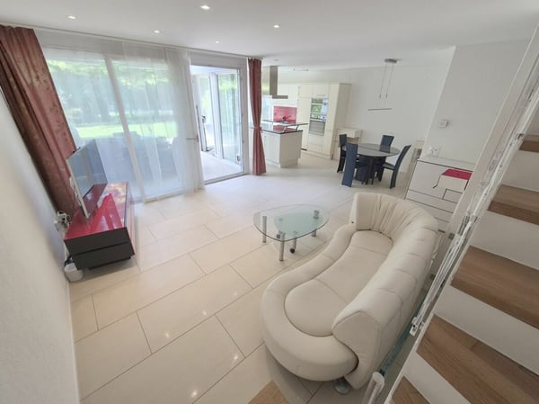 Aussergewöhnliche 1.5-Zi-Garten-Maisonettewohnung: Haus im Haus 3