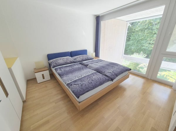 Aussergewöhnliche 1.5-Zi-Garten-Maisonettewohnung: Haus im Haus 7