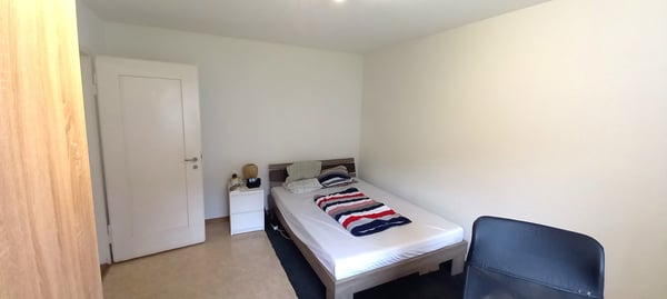 GEMÜTLICHE & ZENTRALE WOHNUNG IN WETTINGEN! Staffelstrasse 16 6