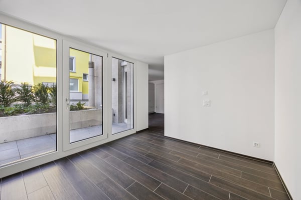 ERSTVERMIETUNG: Moderne Split-Level-Wohnung mit Charme in Zürich-Oerlikon 5