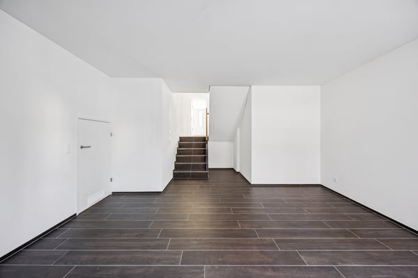 ERSTVERMIETUNG: Moderne Split-Level-Wohnung mit Charme in Zürich-Oerlikon 6