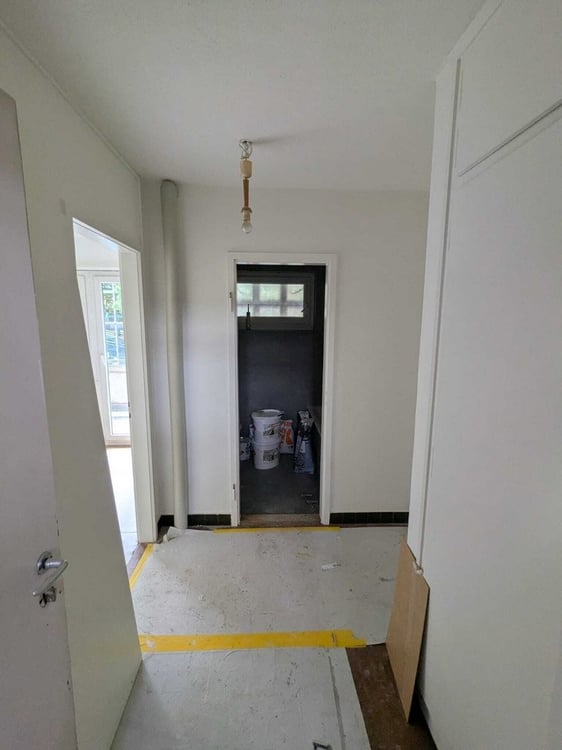 Neu Renovierte 2 Zimmerwohnung in Adliswil 2