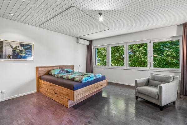 Wohnen mit Weitblick – freistehendes 7-Zimmer-Einfamilienhaus 10