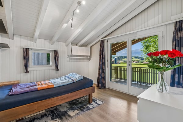 Wohnen mit Weitblick – freistehendes 7-Zimmer-Einfamilienhaus 11