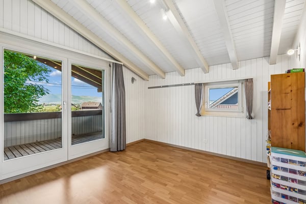 Wohnen mit Weitblick – freistehendes 7-Zimmer-Einfamilienhaus 9