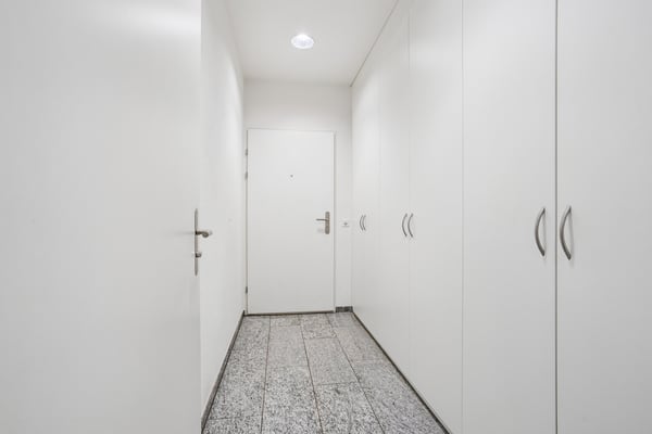 ALL IN ONE - WOHNEN UND/ODER ARBEITEN AN TOPP LAGE 5