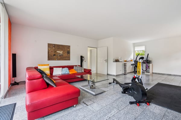 ALL IN ONE - WOHNEN UND ARBEITEN AN TOPP LAGE 6