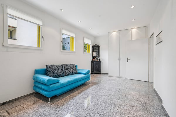 ALL IN ONE - WOHNEN UND ARBEITEN AN TOPP LAGE 8