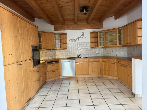 Grosszügige 215 m² Wohnung mit Sauna, Galerie und grosser Terrasse 3