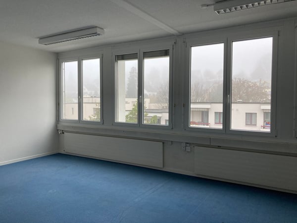 Büro an attraktiver Lage, Nähe Bahnhof Wallisellen 2