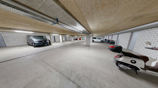 Tiefgaragen-Parkplatz mit Abstellraum 4