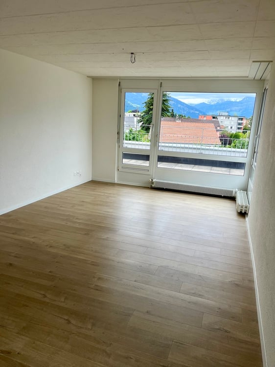Attikawohnung mit Weitblick in Thun 4