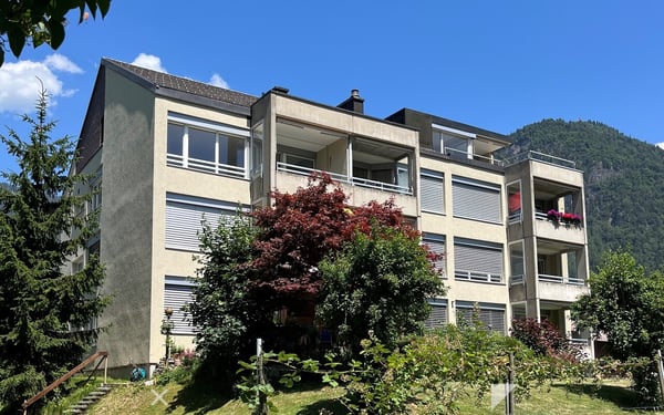 Attraktive Erdgeschosswohnung an ruhiger Lage in Unterseen 1
