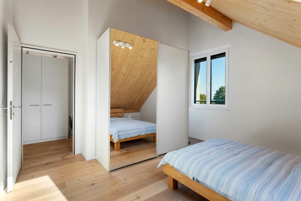 Grosszügige und moderne Dachgeschosswohnung 11