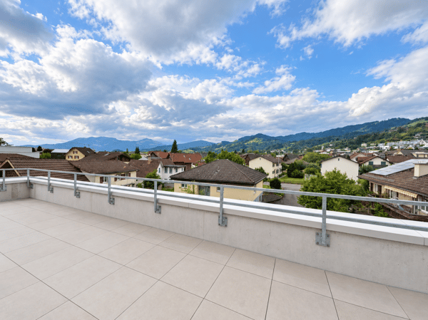 Äusserst hochwertige Attikawohnung mit riesiger Terrasse und wunderschöner Weitsicht 4