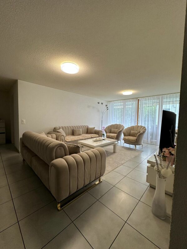 Bild Helle 3.5-Zimmer-Wohnung mit sehr grossem Balkon